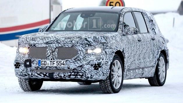 ??GLBSUV 